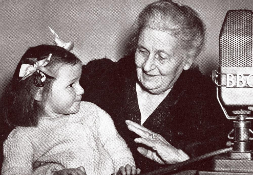 06-Maria-Montessori-with-Children_0_0_0_0