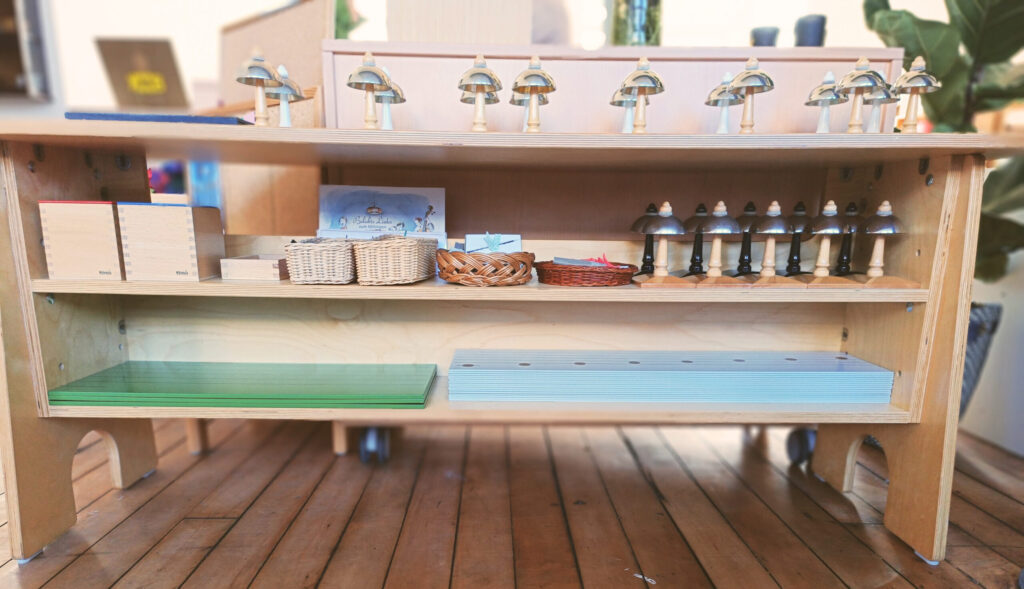 Montessori-CH_3-6-environment_15-scaled-e1742679790737