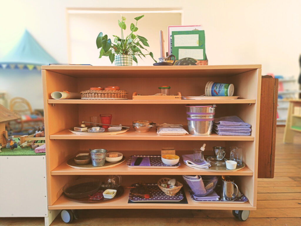 Montessori-CH_3-6-environment_18-scaled
