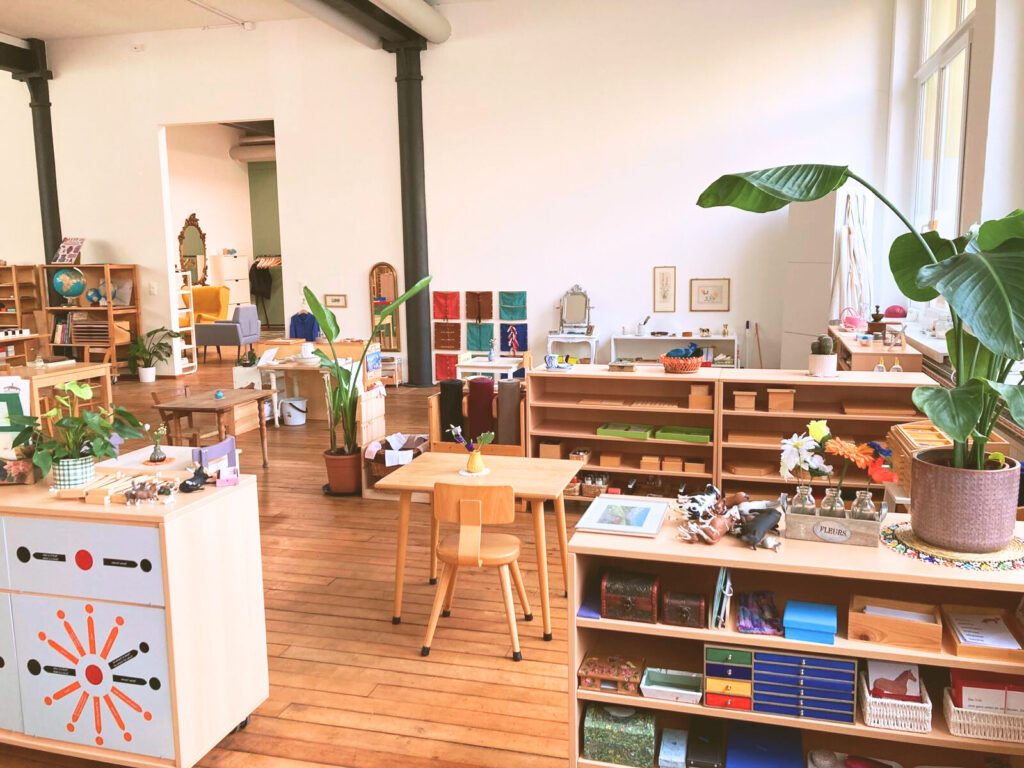 Montessori-CH_3-6-environment_3